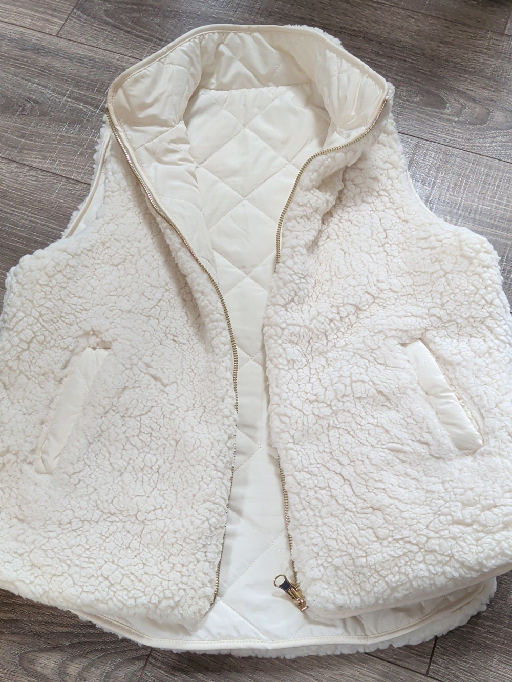 Reversible Vest - Picture 2 of 2